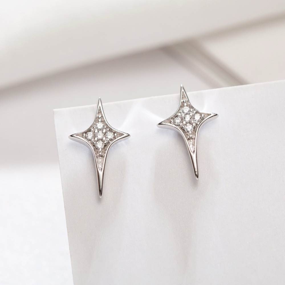 Solid Silver Star Stud Earrings-SS000